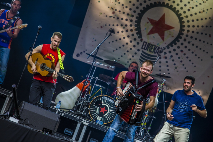 Les Ardentes Editie 2014 - donderdag, foto 31, foto's door sven dullaert - FrontView Magazine