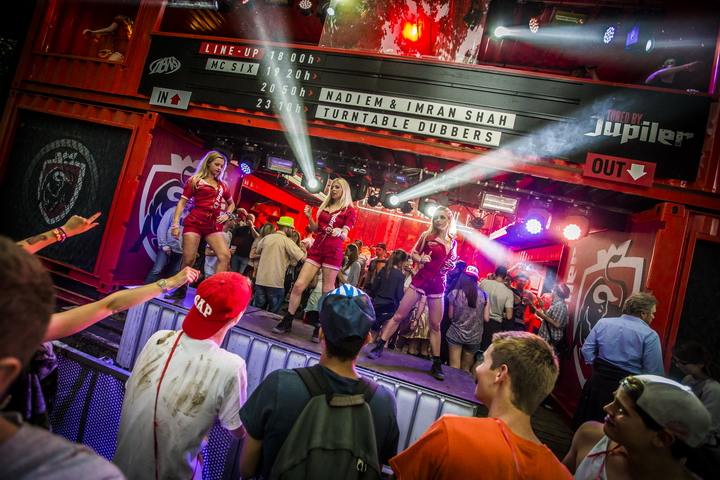 Les Ardentes Editie 2014 - donderdag, foto 56, foto's door sven dullaert - FrontView Magazine