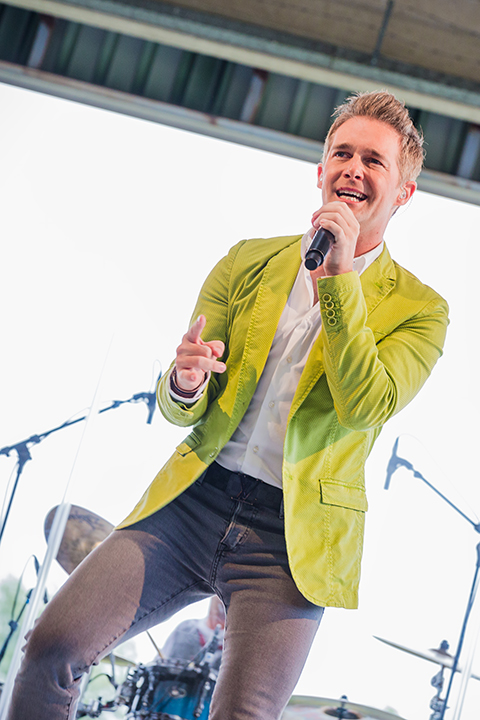 Christoff - CD-voorstelling Altijd Onderweg @ AED Studios Lint, picture 10, photographed by Elke Briers - FrontView Magazine