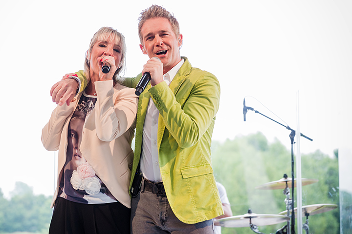 Christoff - CD-voorstelling Altijd Onderweg @ AED Studios Lint, picture 13, photographed by Elke Briers - FrontView Magazine