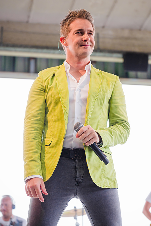 Christoff - CD-voorstelling Altijd Onderweg @ AED Studios Lint, picture 18, photographed by Elke Briers - FrontView Magazine