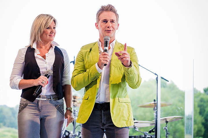 Christoff - CD-voorstelling Altijd Onderweg @ AED Studios Lint, picture 23, photographed by Elke Briers - FrontView Magazine