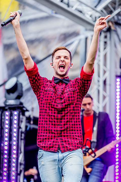 KetnetBand & Slongs Dievanongs @ Grote Markt Antwerpen, picture 10, photographed by Elke Briers - FrontView Magazine