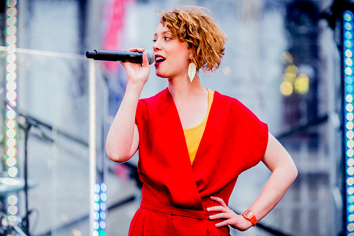 KetnetBand & Slongs Dievanongs @ Grote Markt Antwerpen, picture 14, photographed by Elke Briers - FrontView Magazine