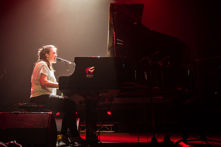 Mathilde Renault @ Les Ardentes 2014, picture 7, photographed by Tom Stessens - FrontView Magazine