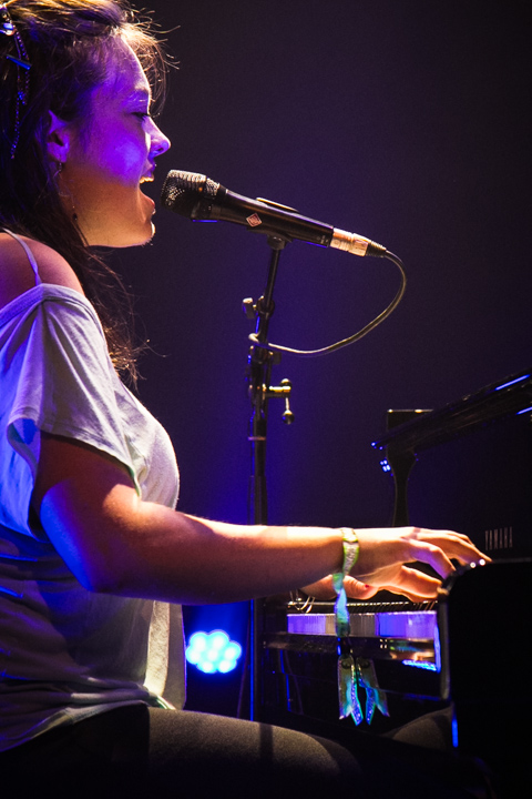 Mathilde Renault @ Les Ardentes 2014, picture 10, photographed by Tom Stessens - FrontView Magazine