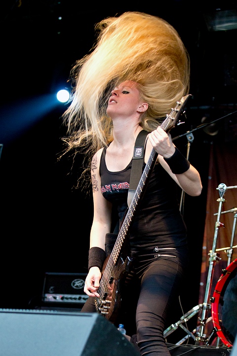 Izegrim @ Antwerp Metal Fest, picture 1, photographed by Marc Verdonck - FrontView Magazine