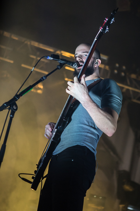 White Lies @ Rock Zottegem 2014, foto 11, foto's door Dorien Goetschalckx - FrontView Magazine