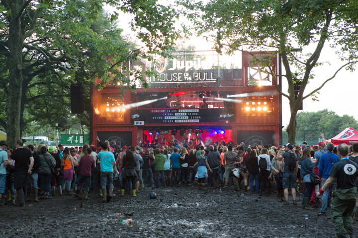 Les Ardentes zondag @ Les Ardentes, picture 2, photographed by FrontView Magazine