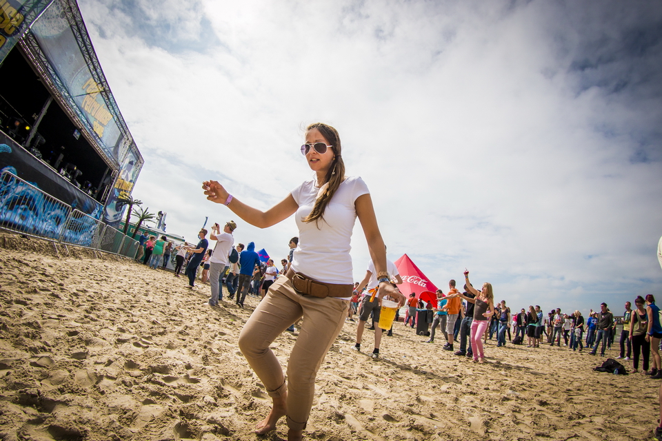Beachland 2014 @ Strand Blankenberge, picture 3, photographed by sven dullaert - FrontView Magazine