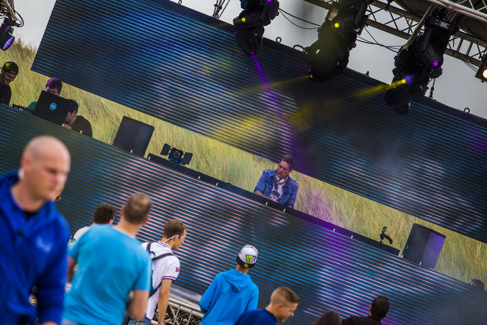 Beachland 2014 @ Strand Blankenberge, picture 16, photographed by sven dullaert - FrontView Magazine