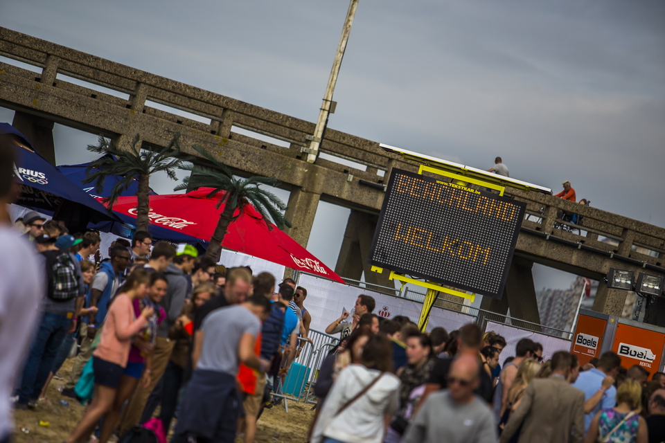 Beachland 2014 @ Strand Blankenberge, picture 36, photographed by sven dullaert - FrontView Magazine