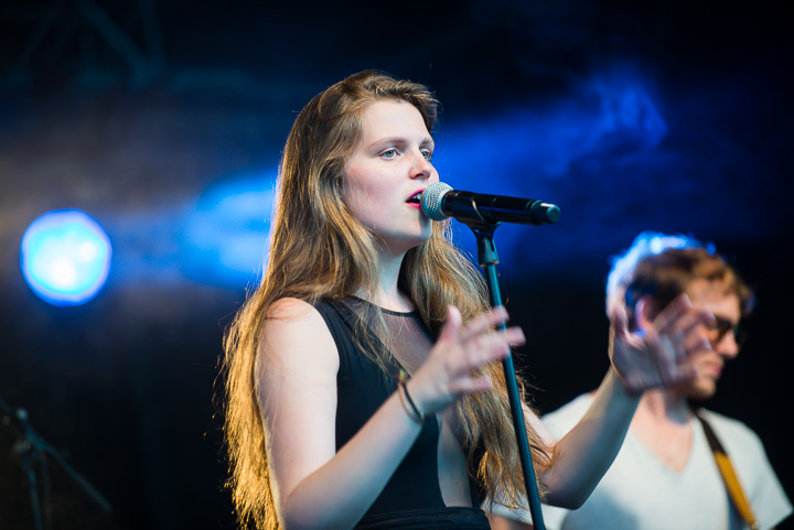 Billie Leyers @ Palm Parkies Kapellen, picture 11, photographed by FrontView Magazine