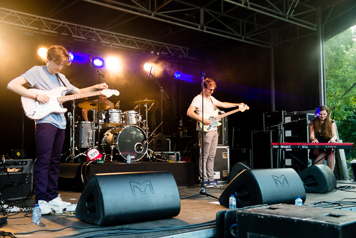 Billie Leyers @ Palm Parkies Kapellen, picture 13, photographed by FrontView Magazine
