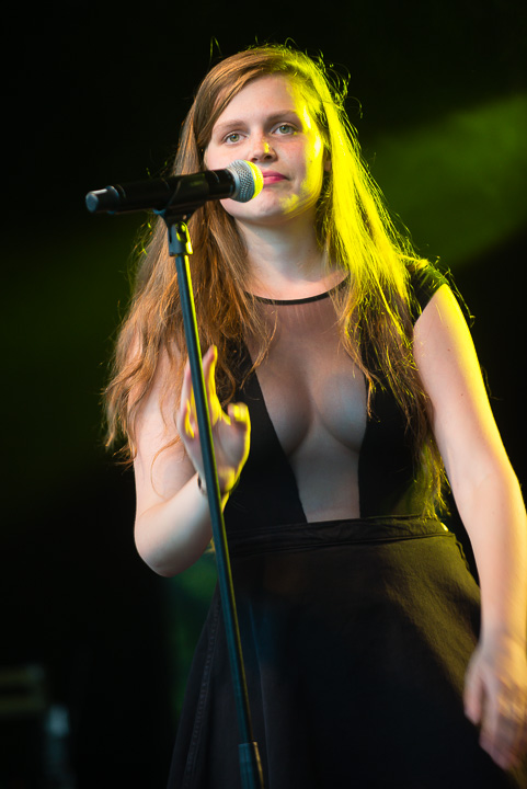 Billie Leyers @ Palm Parkies Kapellen, picture 27, photographed by FrontView Magazine
