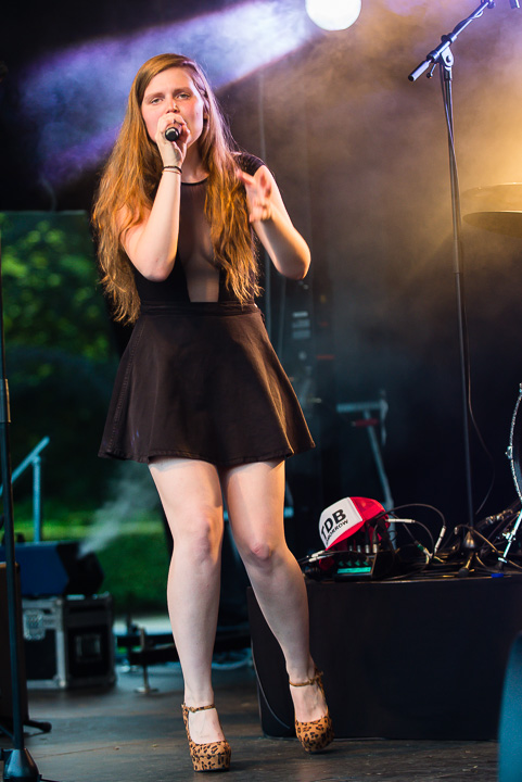 Billie Leyers @ Palm Parkies Kapellen, picture 31, photographed by FrontView Magazine