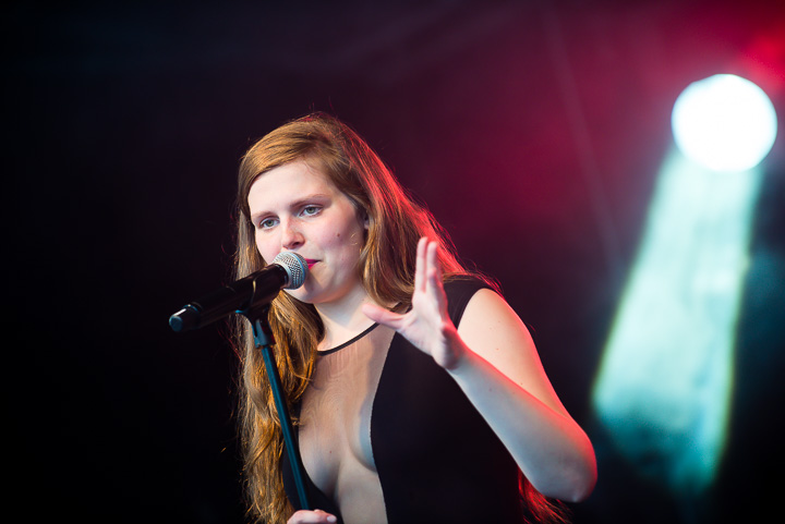 Billie Leyers @ Palm Parkies Kapellen, picture 34, photographed by FrontView Magazine