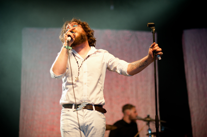 Romano Nervoso @ Dour Festival 2014, foto 2, foto's door Magali Decamps - FrontView Magazine