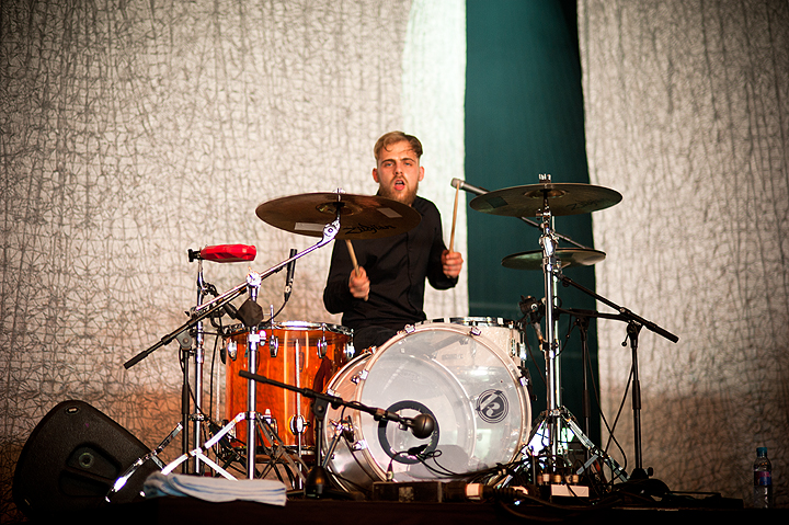 Romano Nervoso @ Dour Festival 2014, foto 4, foto's door Magali Decamps - FrontView Magazine