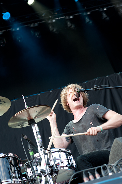 Blood Red Shoes @ Dour Festival 2014, picture 9, photographed by Magali Decamps - FrontView Magazine