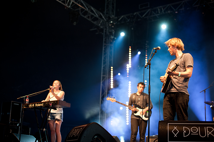 Johnny Flynn & The Sussex Wit @ Dour Festival 2014, picture 10, photographed by Magali Decamps - FrontView Magazine