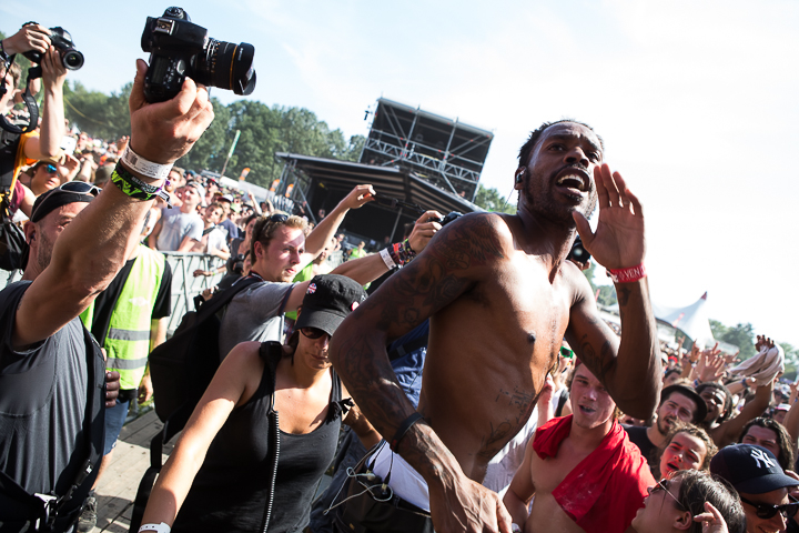 Skip The Use @ Dour 2014, picture 6, photographed by Dorien Goetschalckx - FrontView Magazine