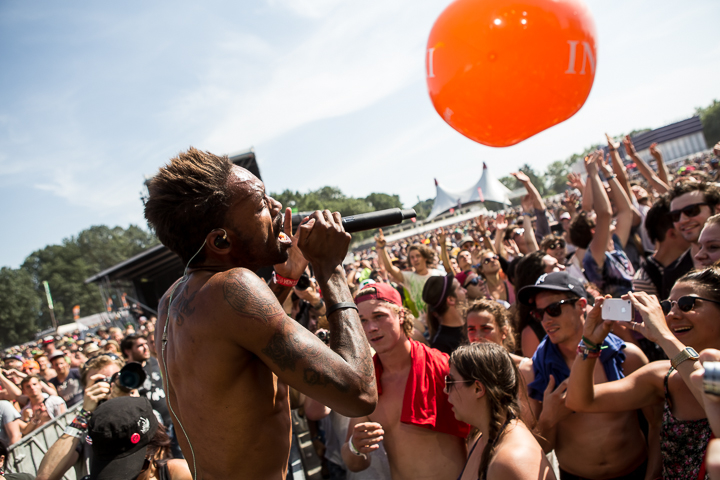Skip The Use @ Dour 2014, picture 7, photographed by Dorien Goetschalckx - FrontView Magazine