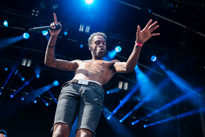 Skip The Use @ Dour 2014, picture 12, photographed by Dorien Goetschalckx - FrontView Magazine