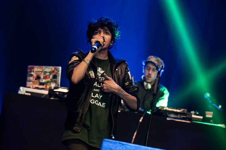 Soom T & Jstar @ Dour 2014, picture 4, photographed by Dorien Goetschalckx - FrontView Magazine