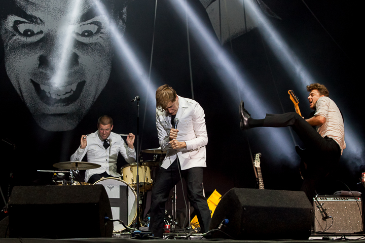 The Hives @ Dour 2014, picture 4, photographed by Dorien Goetschalckx - FrontView Magazine