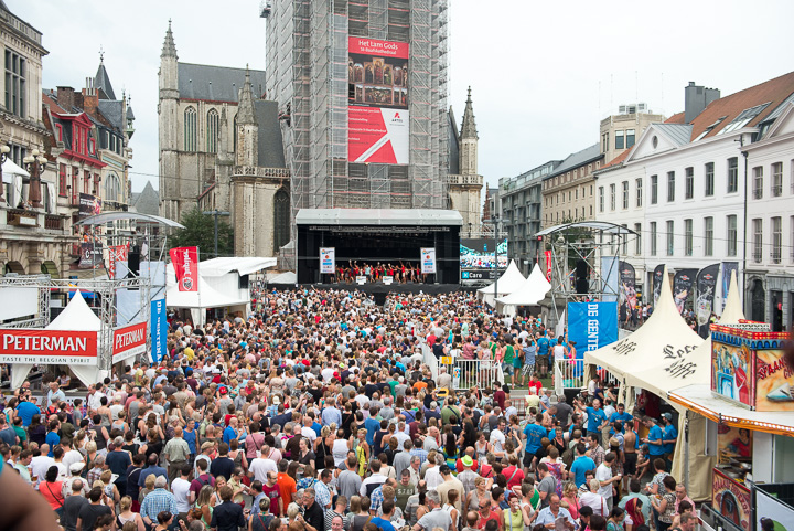 Vlaanderen zingt 2014 @ Gentse Feesten - Sint Baafsplein, picture 4, photographed by Dimitri Vanlommel - FrontView Magazine