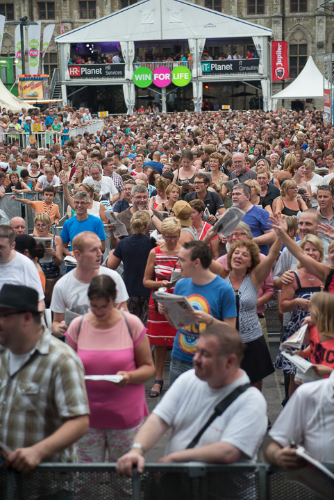 Vlaanderen zingt 2014 @ Gentse Feesten - Sint Baafsplein, picture 11, photographed by Dimitri Vanlommel - FrontView Magazine