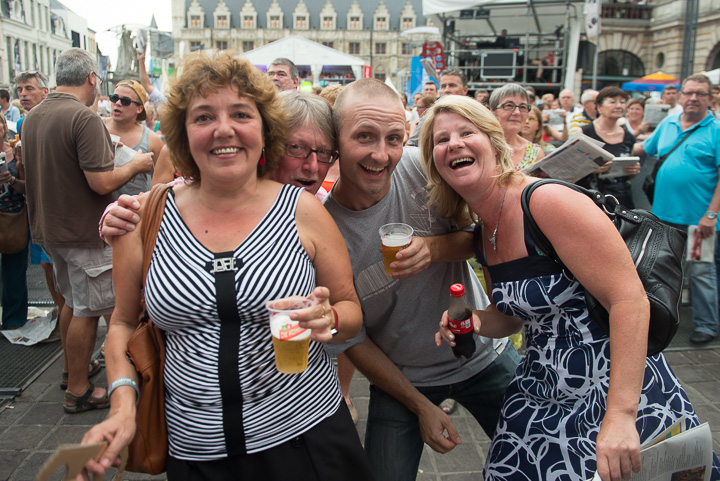 Vlaanderen zingt 2014 @ Gentse Feesten - Sint Baafsplein, picture 29, photographed by Dimitri Vanlommel - FrontView Magazine