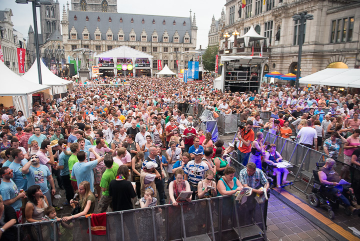 Vlaanderen zingt 2014 @ Gentse Feesten - Sint Baafsplein, picture 55, photographed by Dimitri Vanlommel - FrontView Magazine