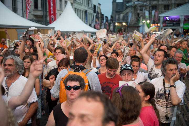 Vlaanderen zingt 2014 @ Gentse Feesten - Sint Baafsplein, picture 64, photographed by Dimitri Vanlommel - FrontView Magazine