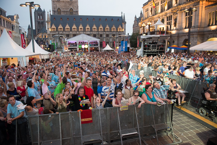 Vlaanderen zingt 2014 @ Gentse Feesten - Sint Baafsplein, picture 70, photographed by Dimitri Vanlommel - FrontView Magazine