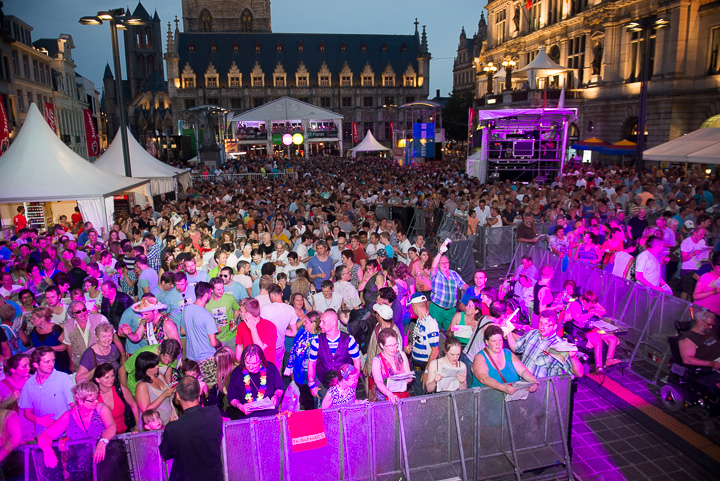 Vlaanderen zingt 2014 @ Gentse Feesten - Sint Baafsplein, picture 74, photographed by Dimitri Vanlommel - FrontView Magazine