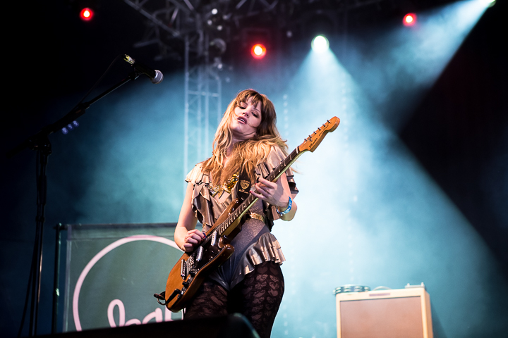 Deap Vally @ Dour 2014, picture 1, photographed by Dorien Goetschalckx - FrontView Magazine