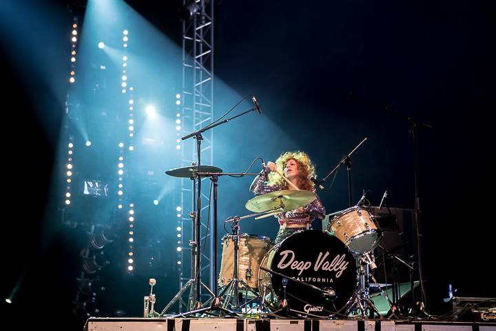 Deap Vally @ Dour 2014, picture 4, photographed by Dorien Goetschalckx - FrontView Magazine