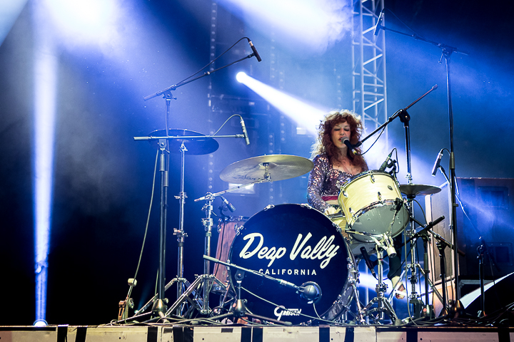 Deap Vally @ Dour 2014, picture 11, photographed by Dorien Goetschalckx - FrontView Magazine