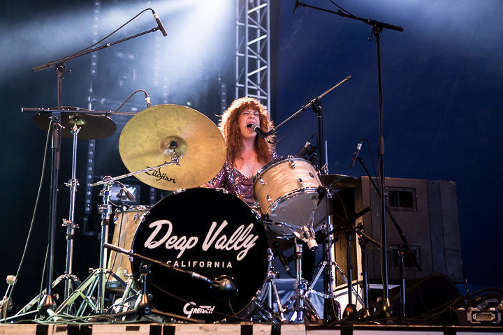 Deap Vally @ Dour 2014, picture 13, photographed by Dorien Goetschalckx - FrontView Magazine