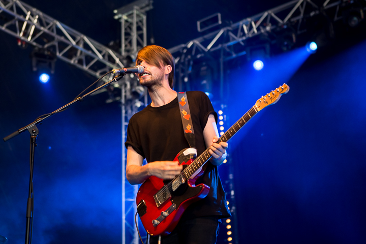 Bombay Show Pig @ Dour 2014, picture 5, photographed by Dorien Goetschalckx - FrontView Magazine