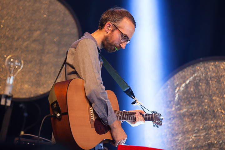 Intergalactic Lovers @ Dour 2014, picture 4, photographed by Dorien Goetschalckx - FrontView Magazine