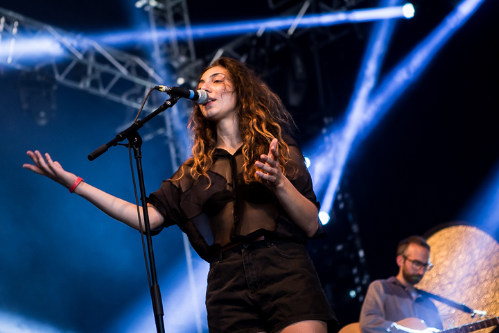 Intergalactic Lovers @ Dour 2014, picture 9, photographed by Dorien Goetschalckx - FrontView Magazine