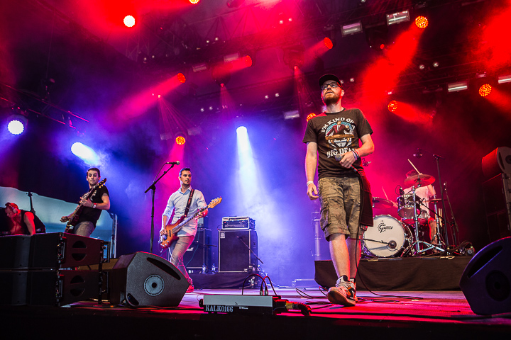 Orange Apple @ Puurs Live 2014, picture 1, photographed by Edwin Houdevelt - FrontView Magazine
