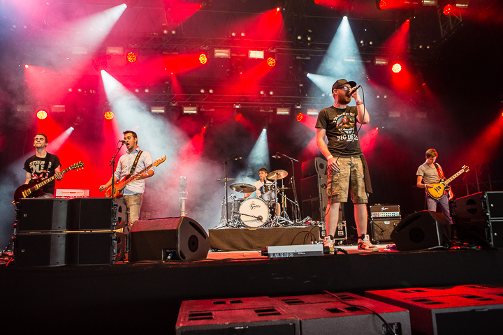 Orange Apple @ Puurs Live 2014, picture 8, photographed by Edwin Houdevelt - FrontView Magazine
