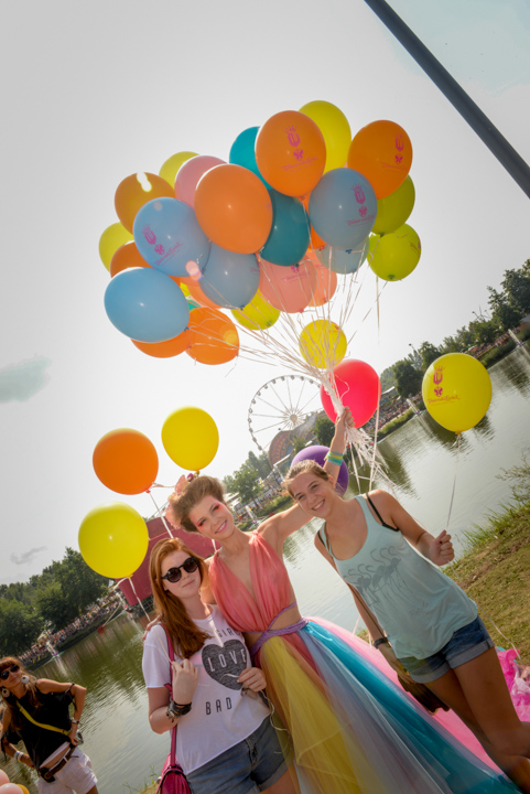 Tomorrowland sfeerbeelden & publieksfoto's 28 juni - deel 1, picture 55, photographed by Youri Vanlommel - FrontView Magazine