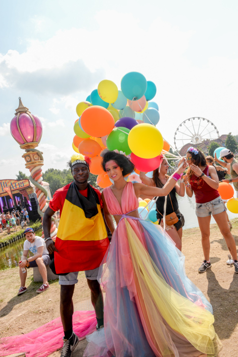 Tomorrowland sfeerbeelden & publieksfoto's 28 juni - deel 1, picture 57, photographed by Youri Vanlommel - FrontView Magazine