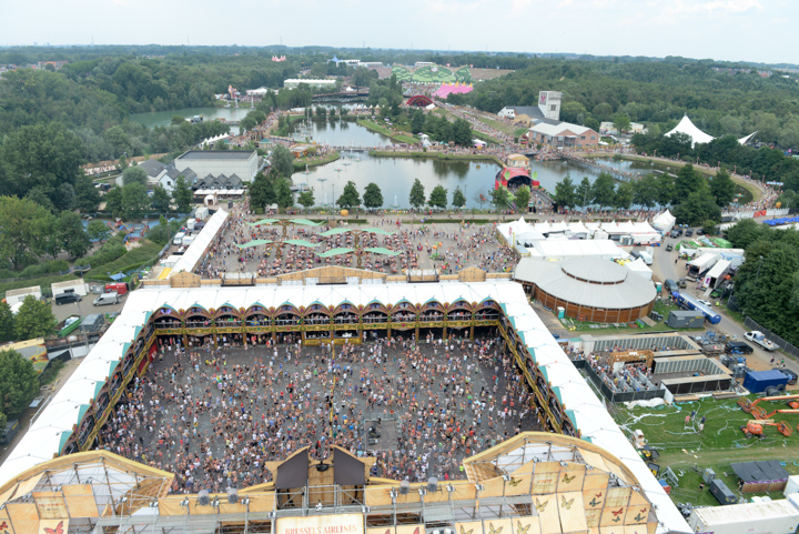 Tomorrowland sfeerbeelden & publieksfoto's 28 juni - deel 1, picture 62, photographed by Youri Vanlommel - FrontView Magazine
