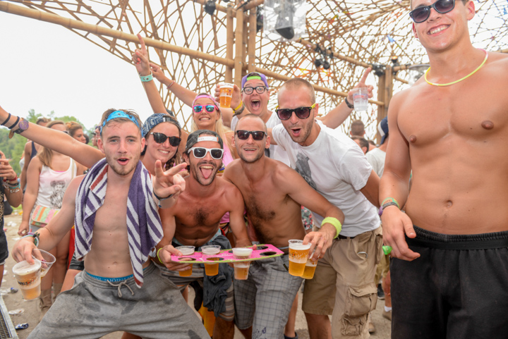 Tomorrowland sfeerbeelden & publieksfoto's 28 juni - deel 1, picture 84, photographed by Youri Vanlommel - FrontView Magazine